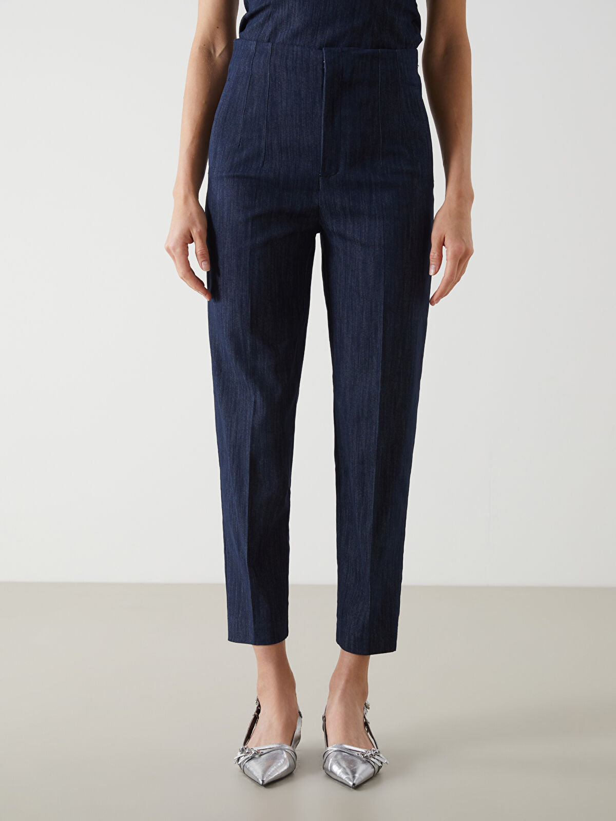 Carrot Fit Women's Jeans Pants