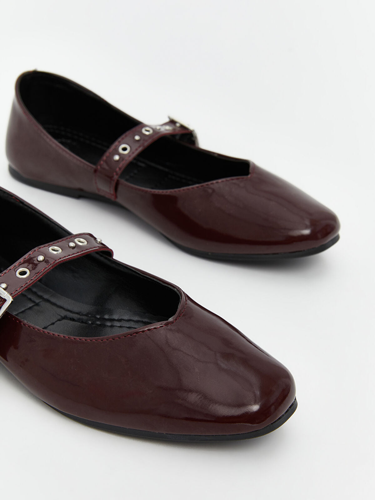 Leather-Look Woman Sandal