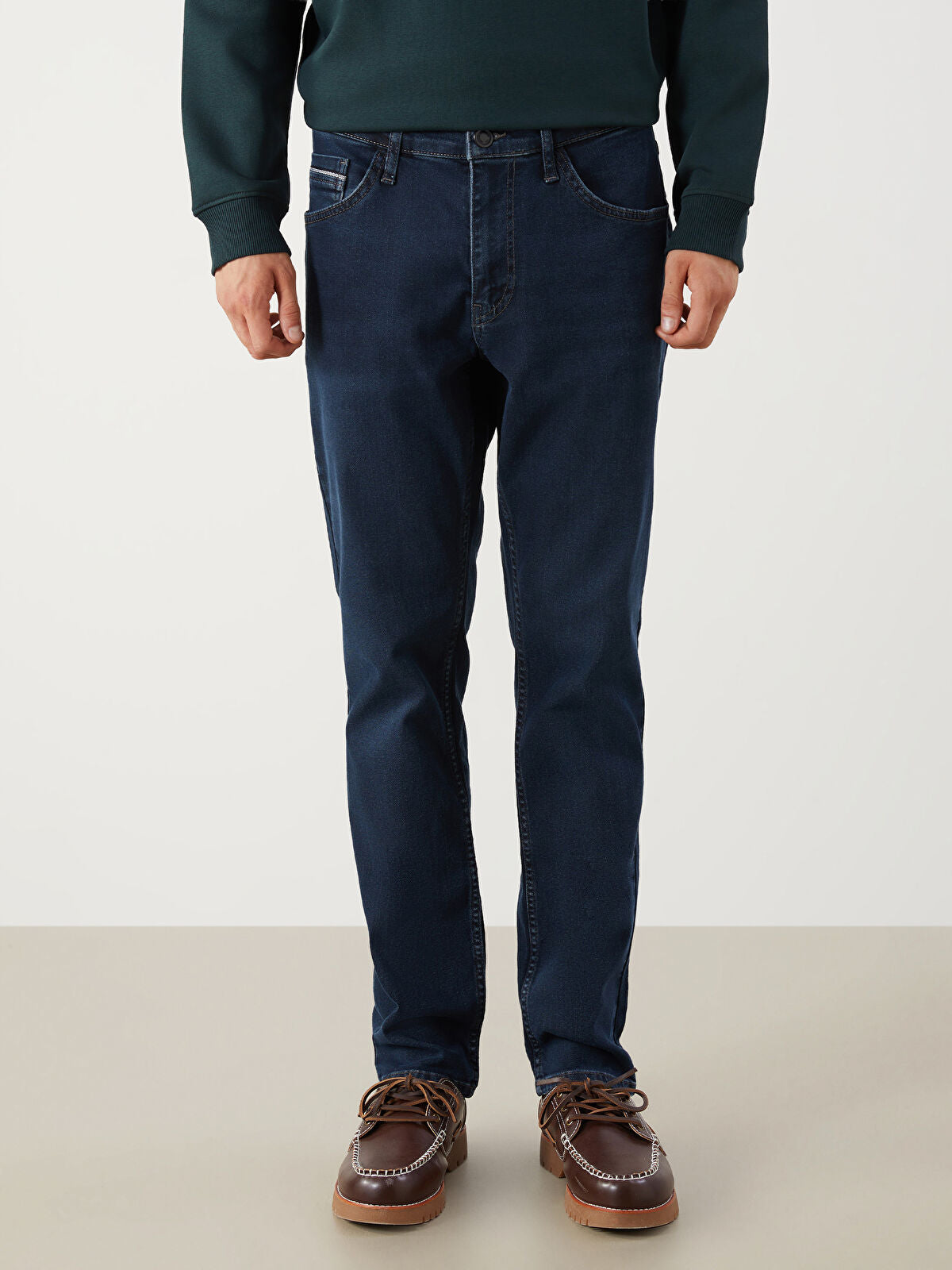 750 Slim Fit Men's Woven Jean Pantalon