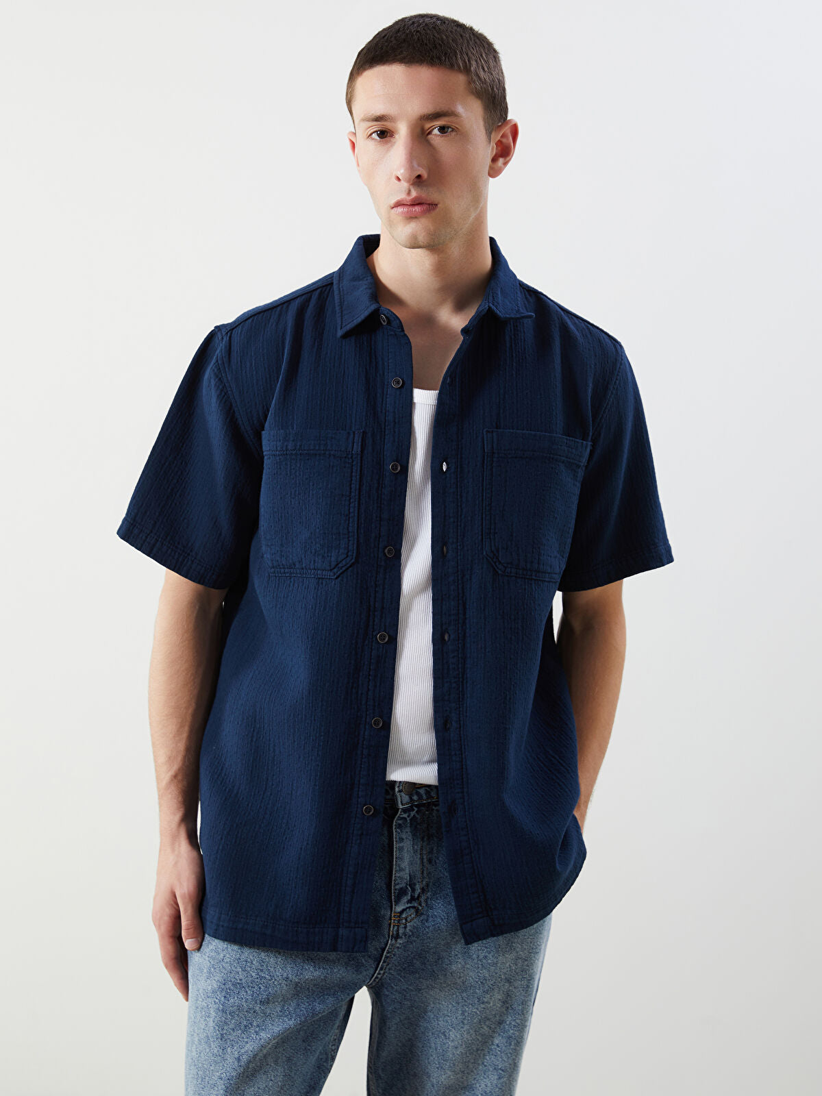 Comfortable Short-Sleeved Men's Jeans T-shirt