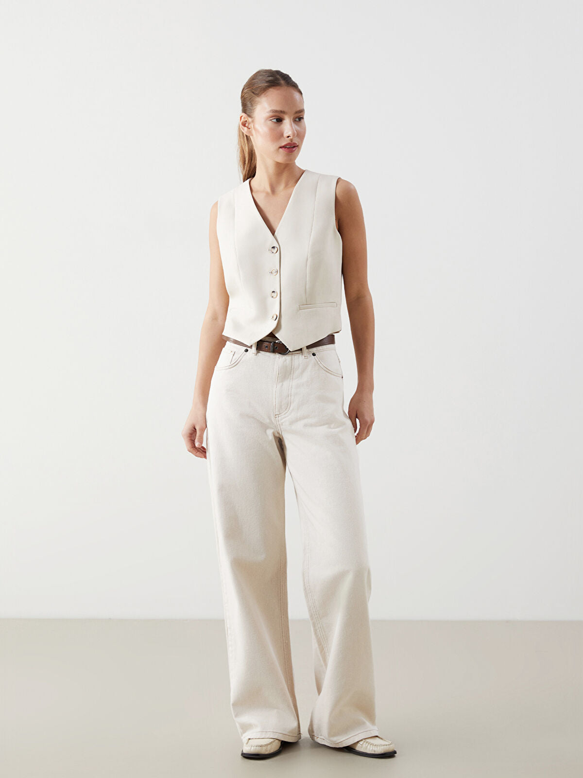 Women’s Belted Wide Leg Jean Pants