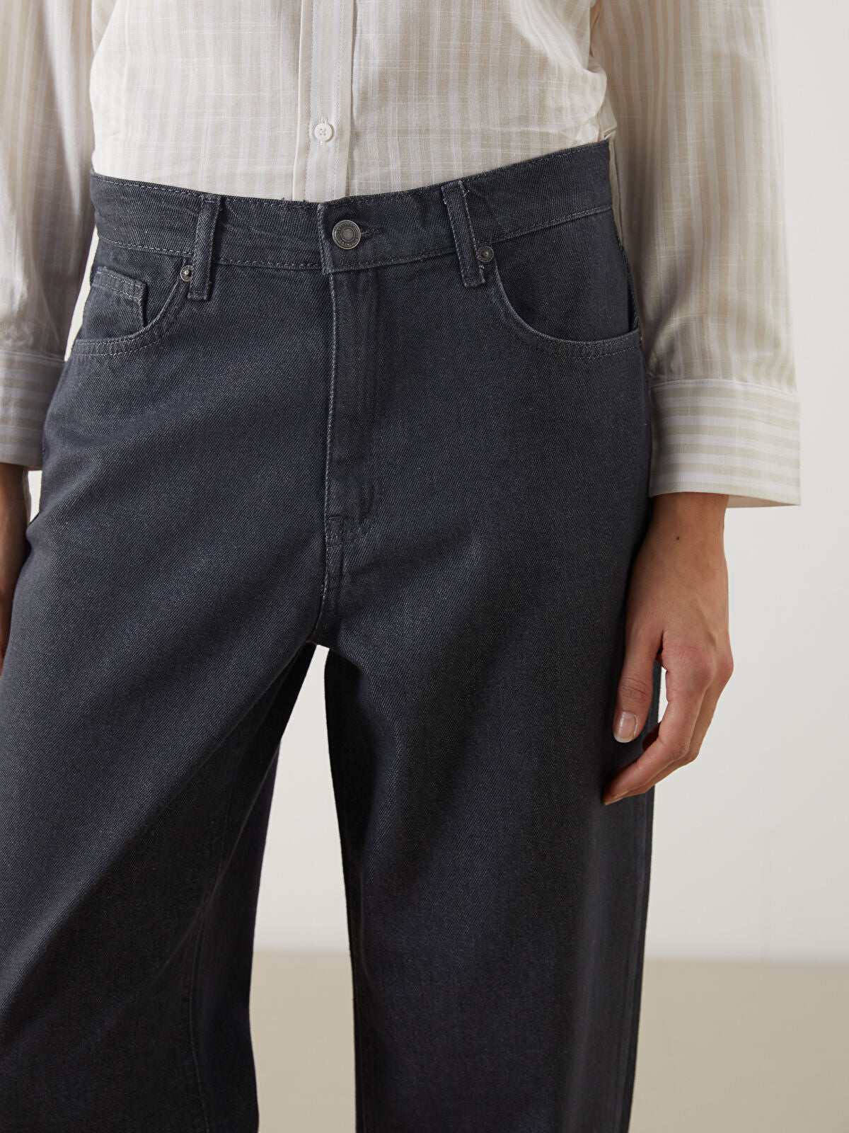 Balloon Fit Women's Jeans Pants