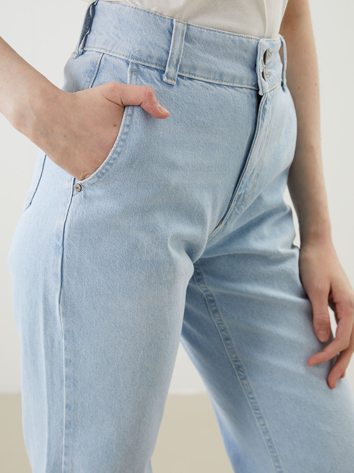 Straight Fit Women's Jean Pantalon