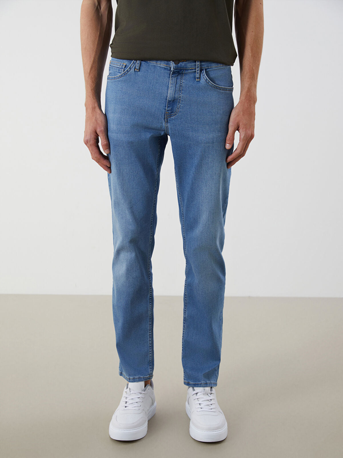 779 Regular Fit Jeans Pants