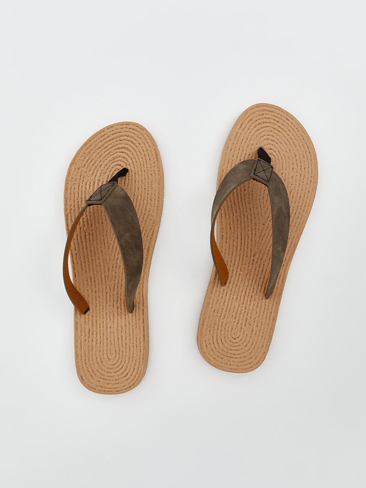 Smooth Looking Men's Beach Sandal