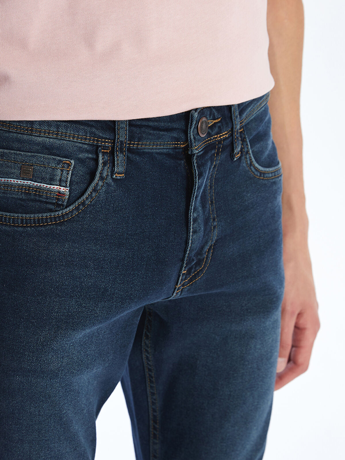 750 Slim Fit Men's Woven Jean Pantalon