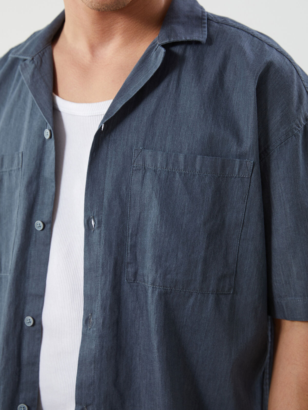 Comfortable Short-Sleeved Men's Jeans T-shirt
