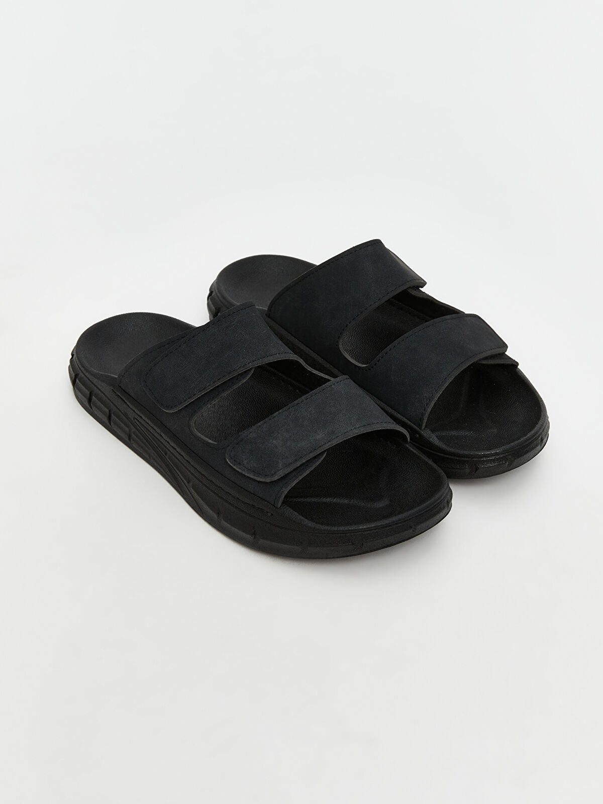 Slip-On Looking Men's Slipper