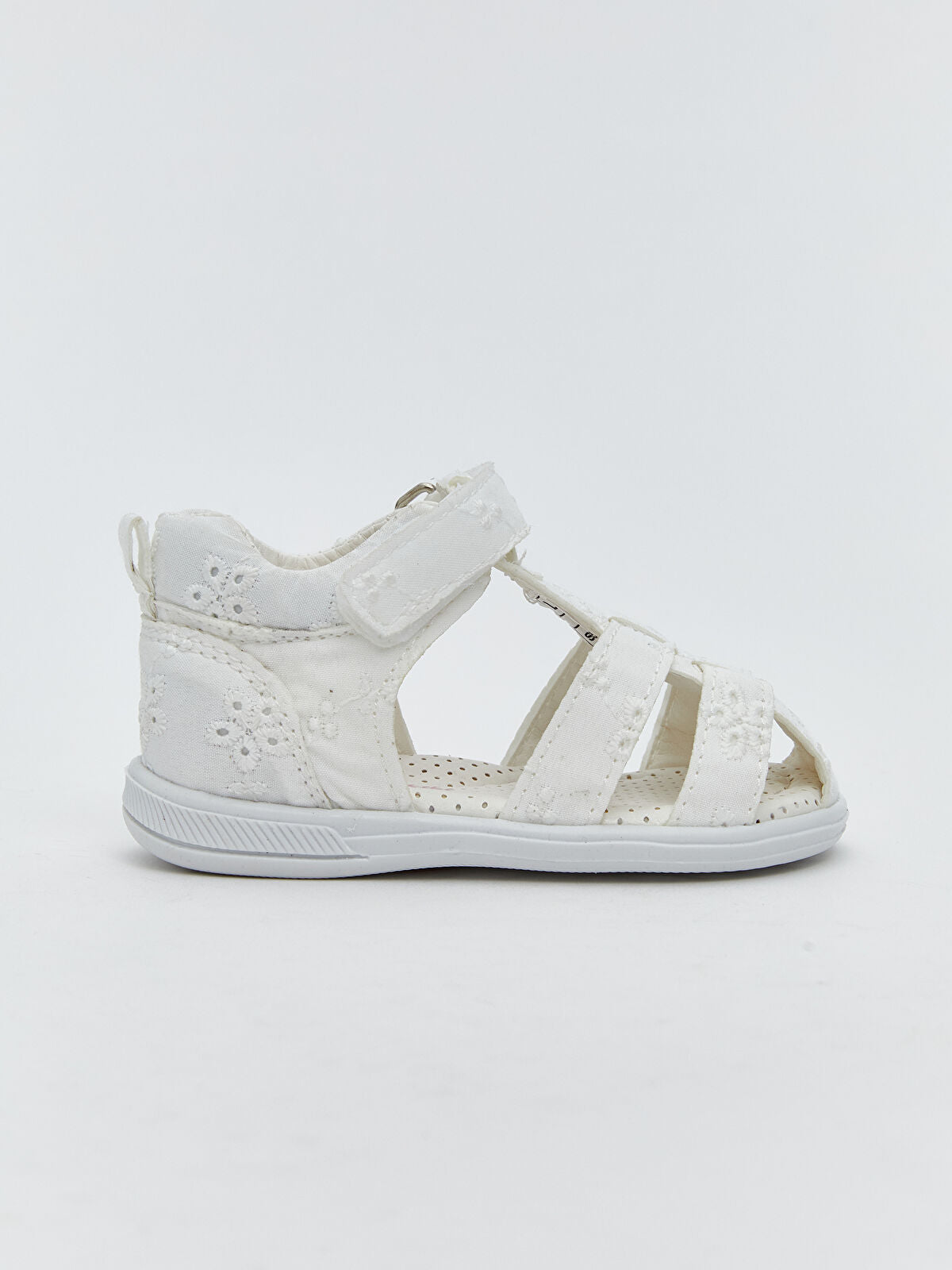 Detailed Lace Baby Girls First Step Shoe with Crisscross Design