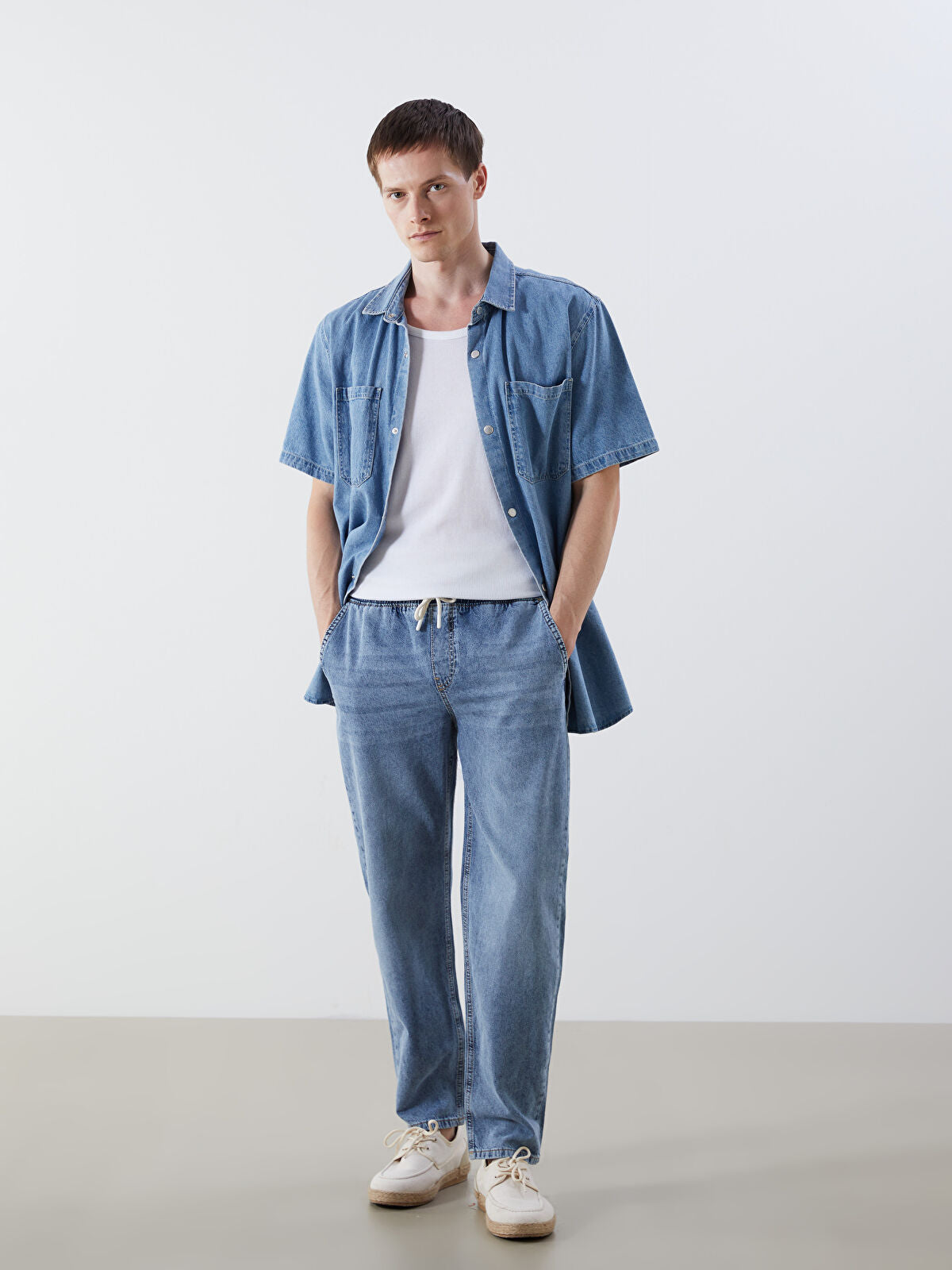 700 Men’s Straight Fit Jeans Pants