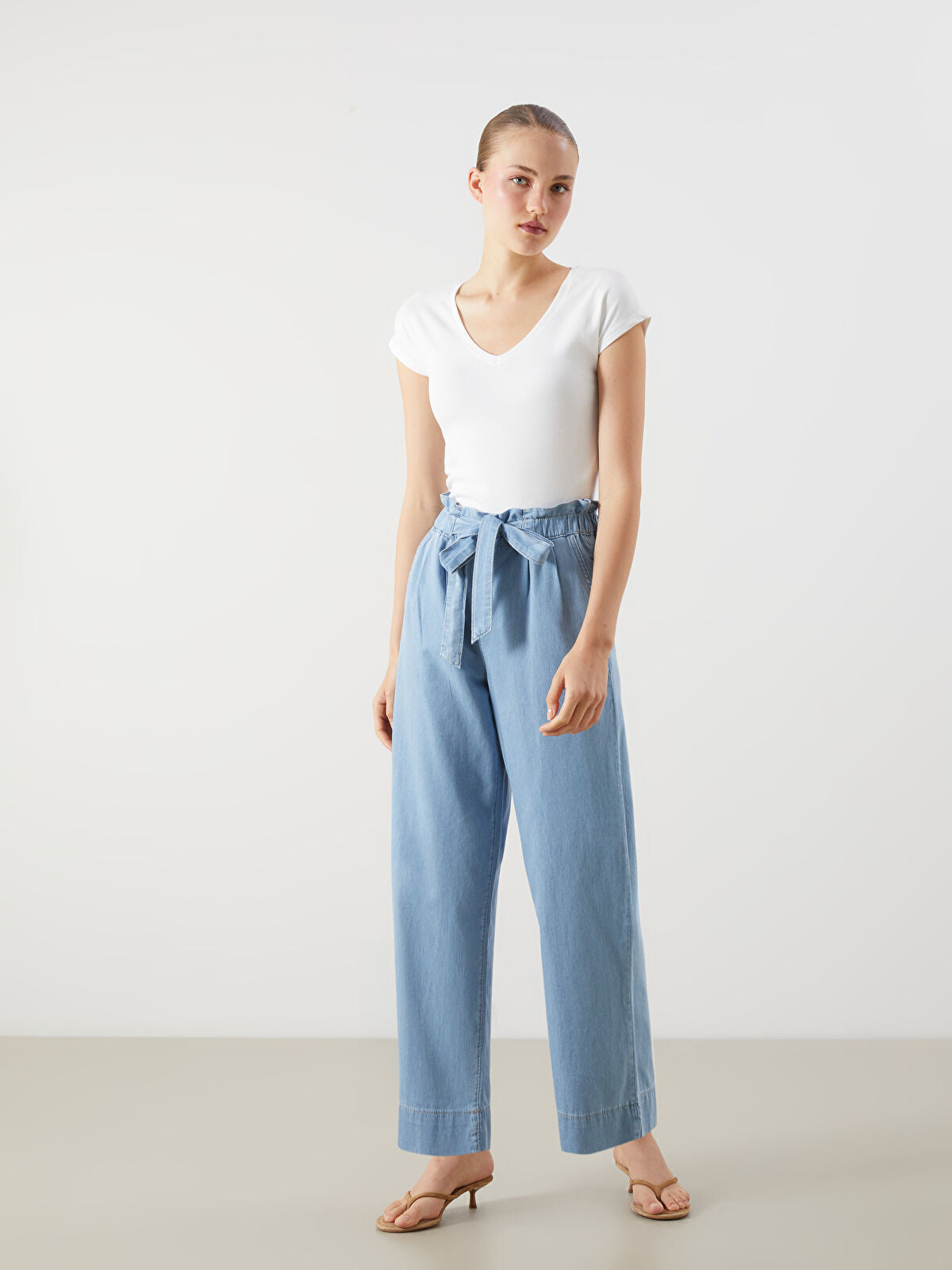 Elastic Waist Straight Fit Women's Jean Pants