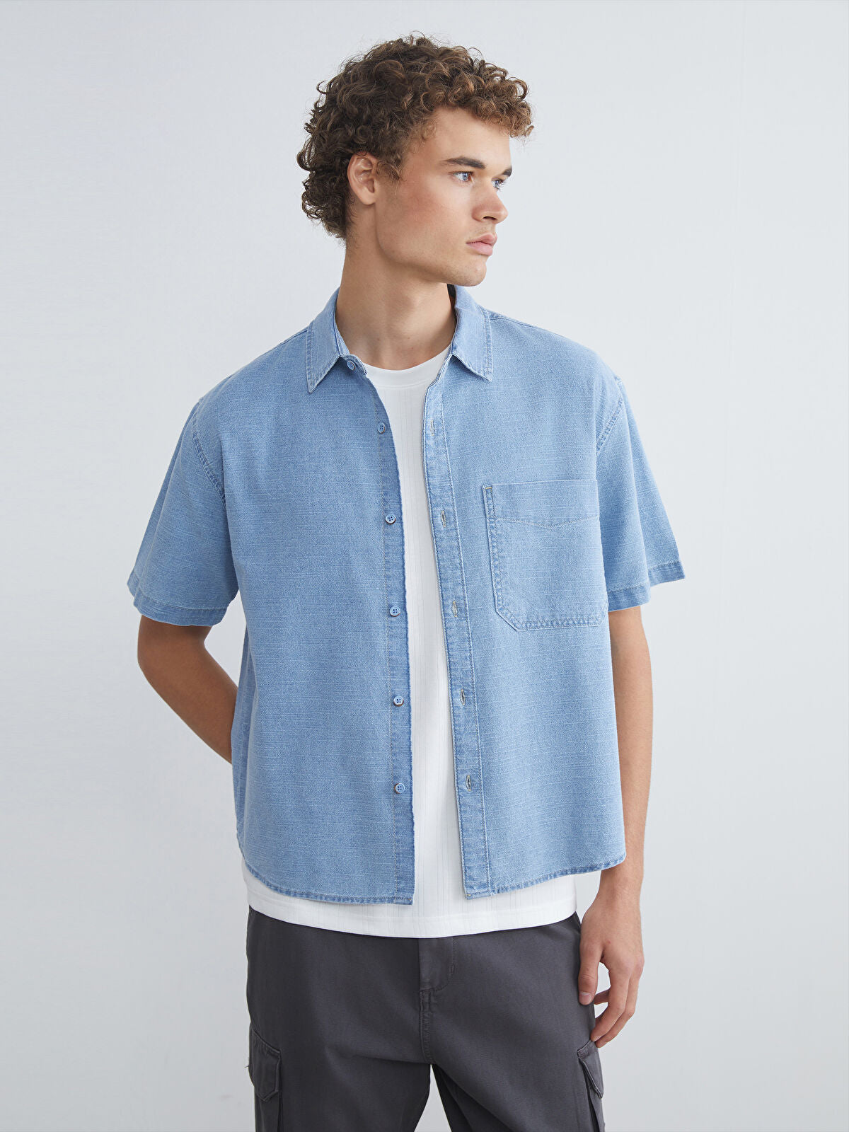 Regular Fit Short Sleeve Men's Denim Shirt