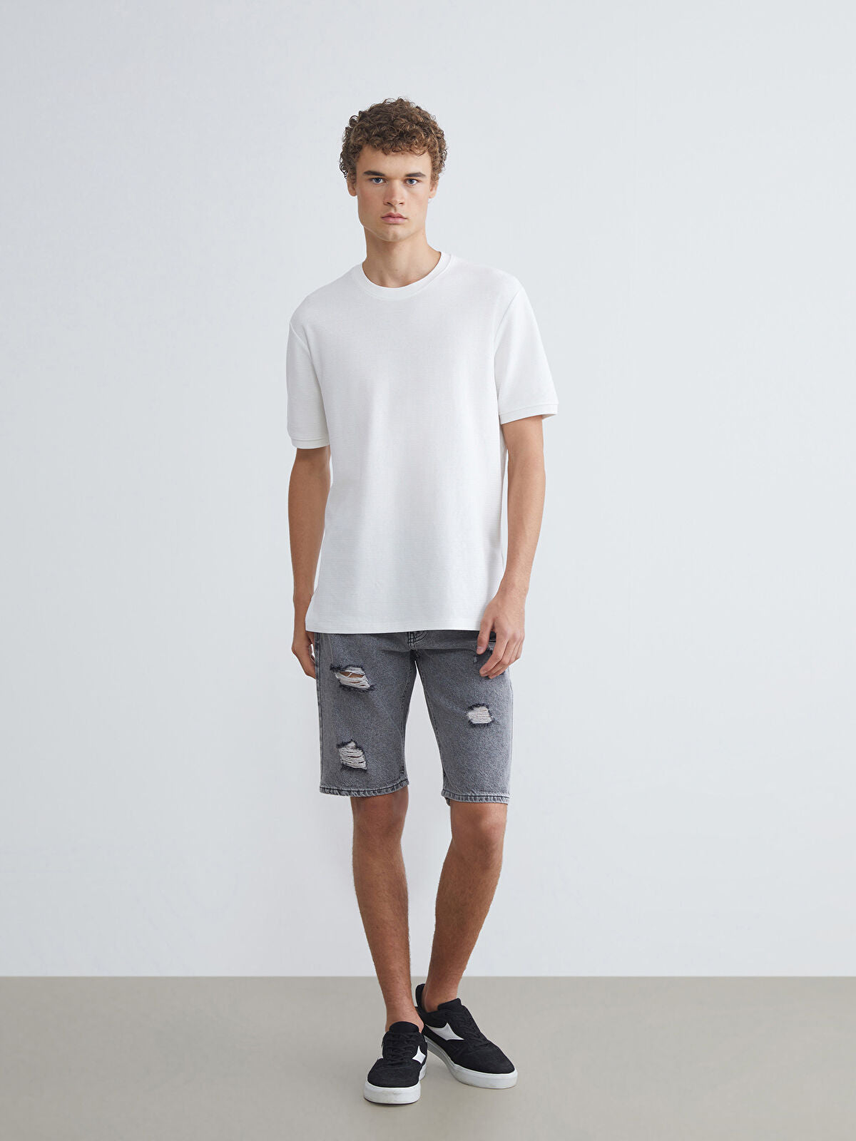 Standard Fit Men's Jeans Shorts