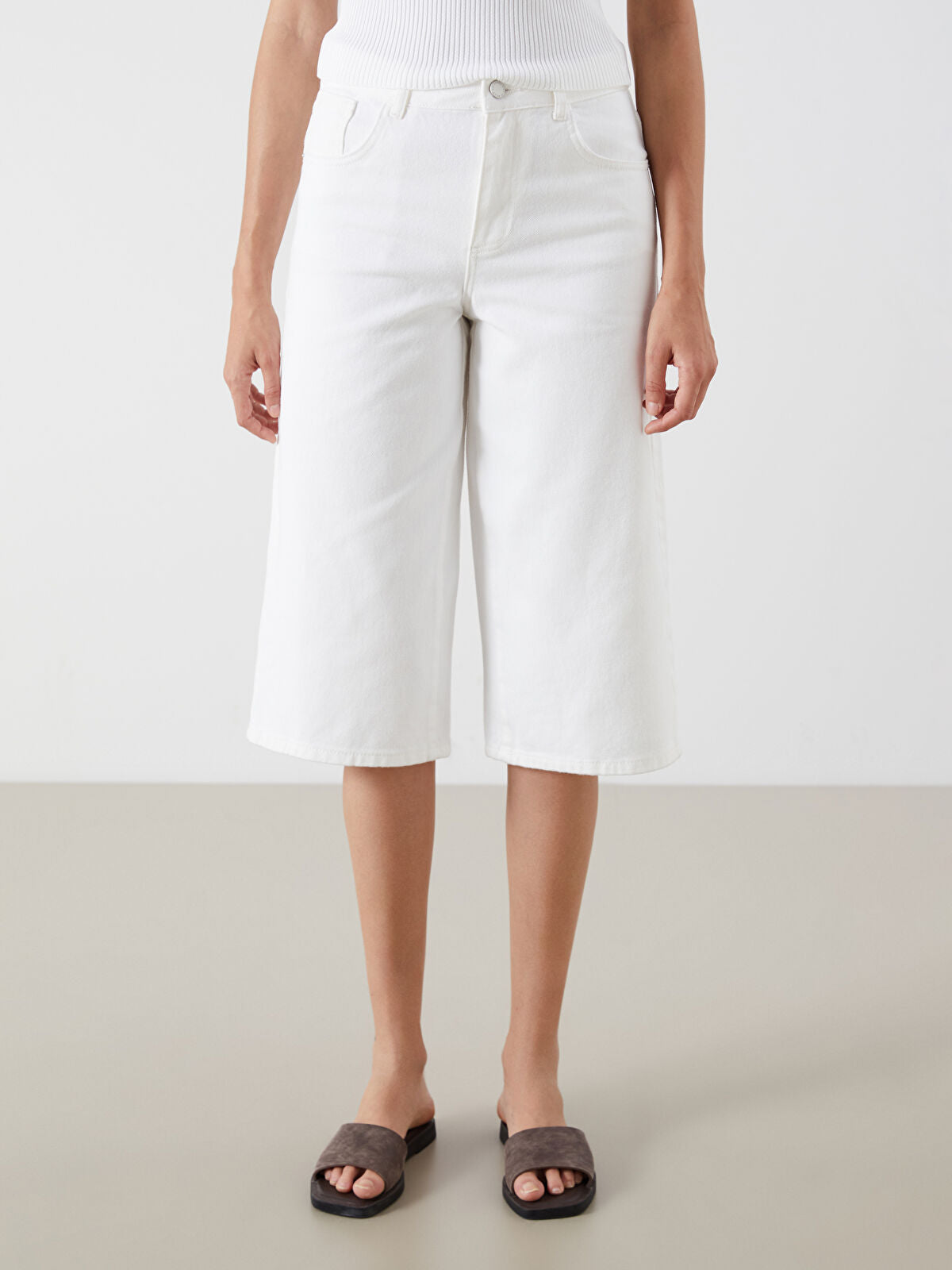 Bermuda Fit Women's Jeans Short