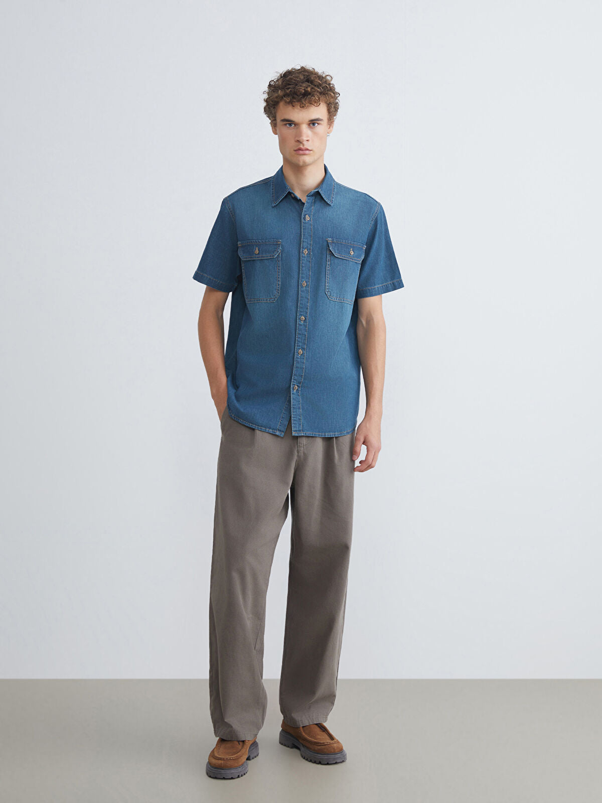 Regular Fit Short Sleeve Men's Denim Shirt