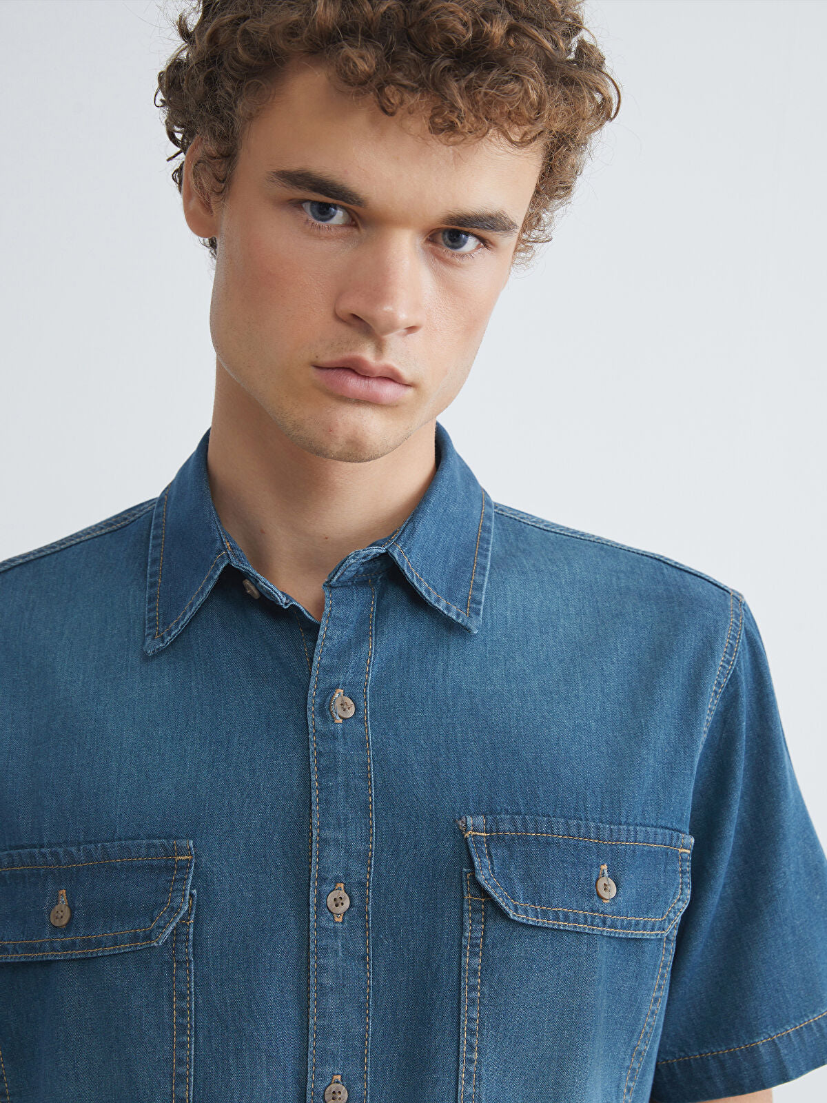 Regular Fit Short Sleeve Men's Denim Shirt