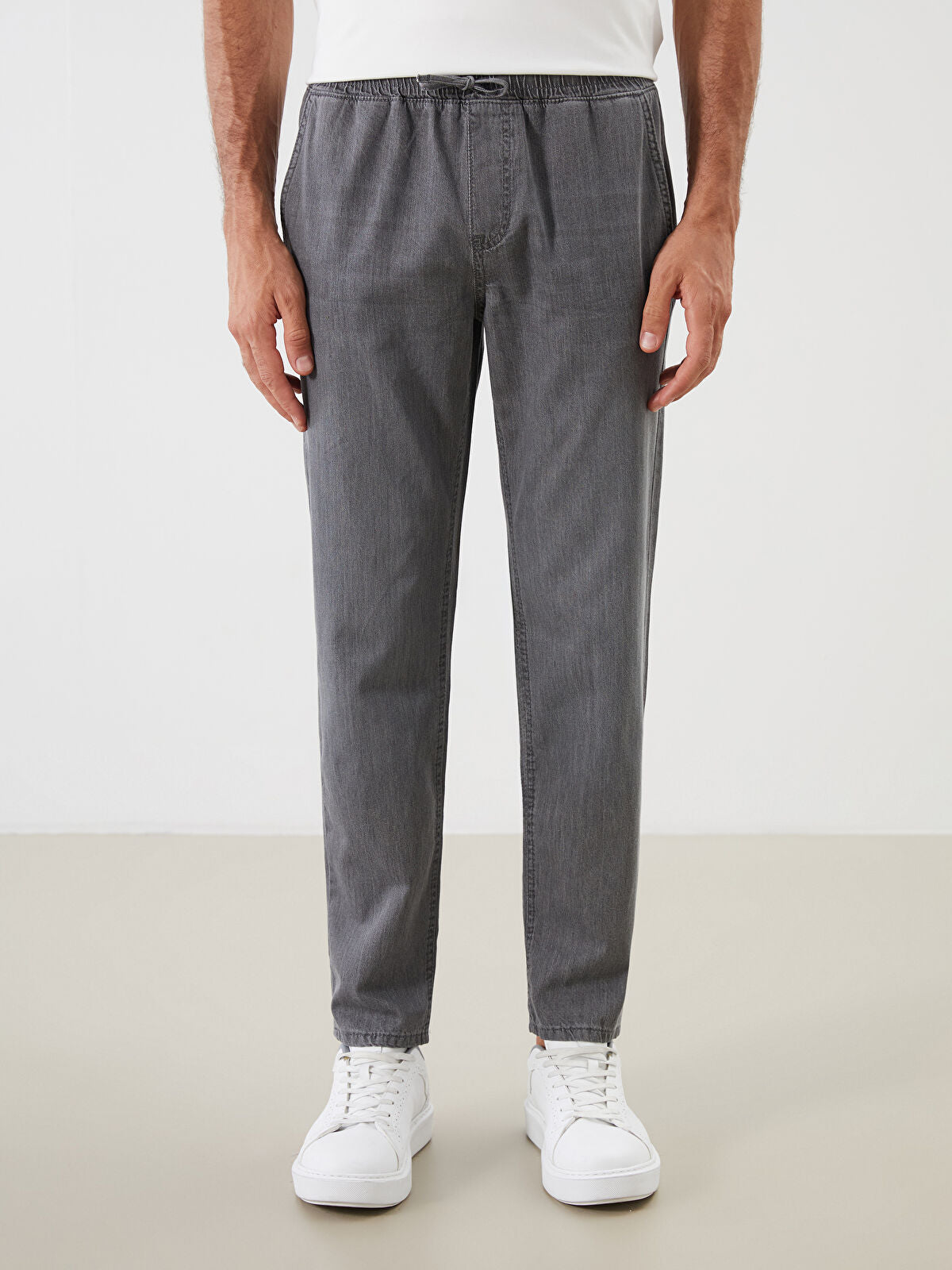 700 Men’s Straight Fit Jeans Pants