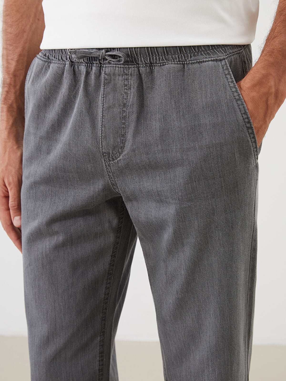 700 Men’s Straight Fit Jeans Pants