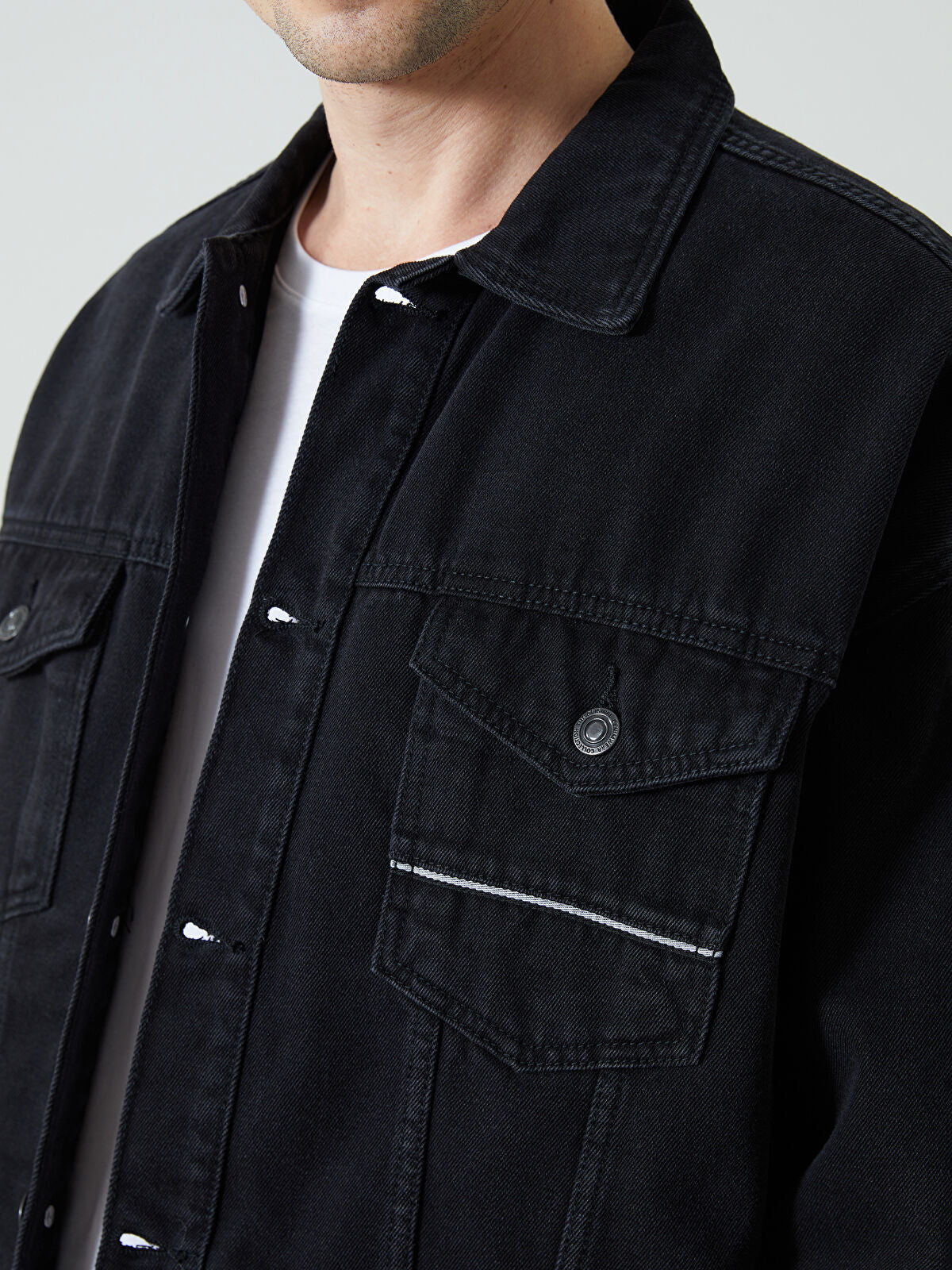 Comfortable Men's Jean Jacket