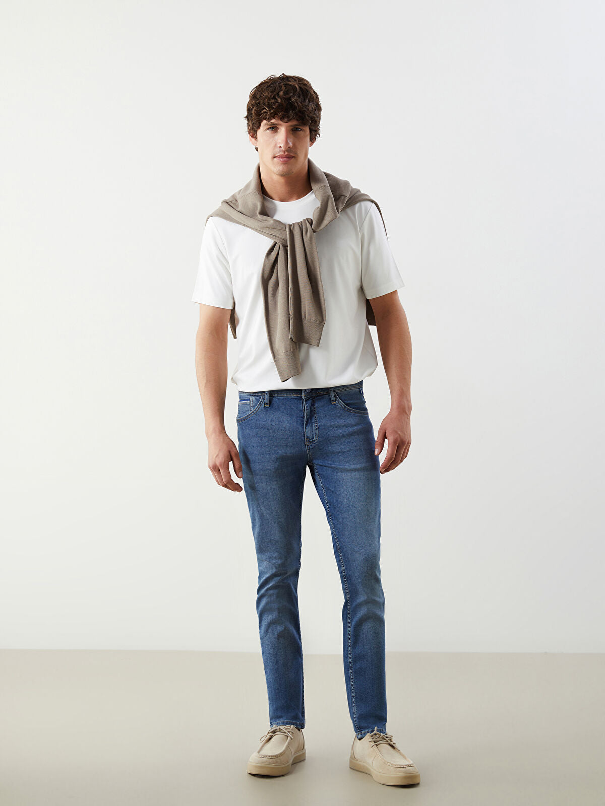 750 Slim Fit Men's Woven Jean Pantalon