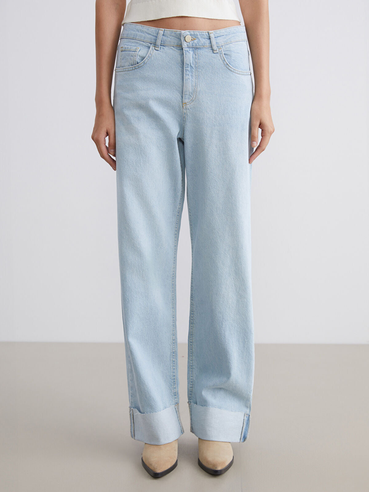 Straight Fit Women's Jeans Pants