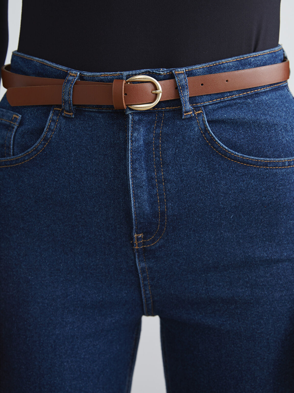 Belted Mom Fit Women's Jeans Pants