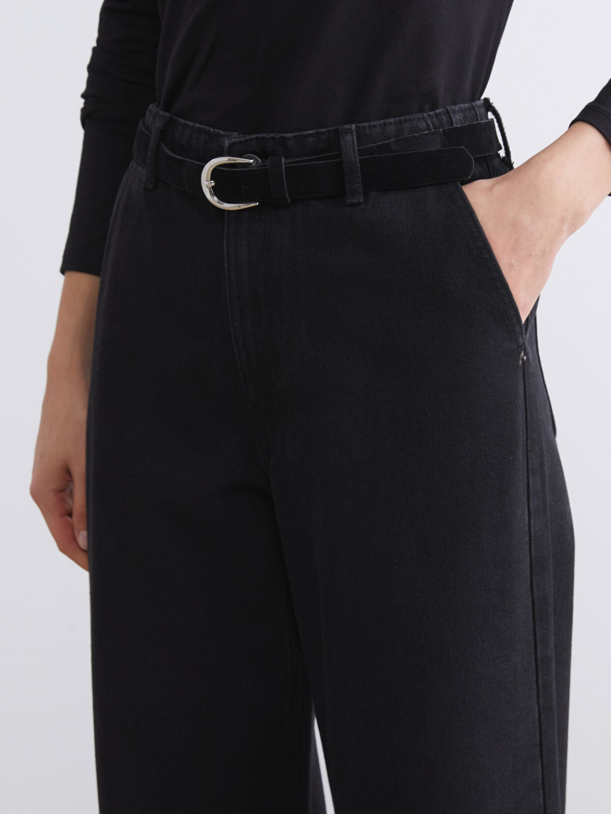Women’s Belted Wide Leg Jean Pants