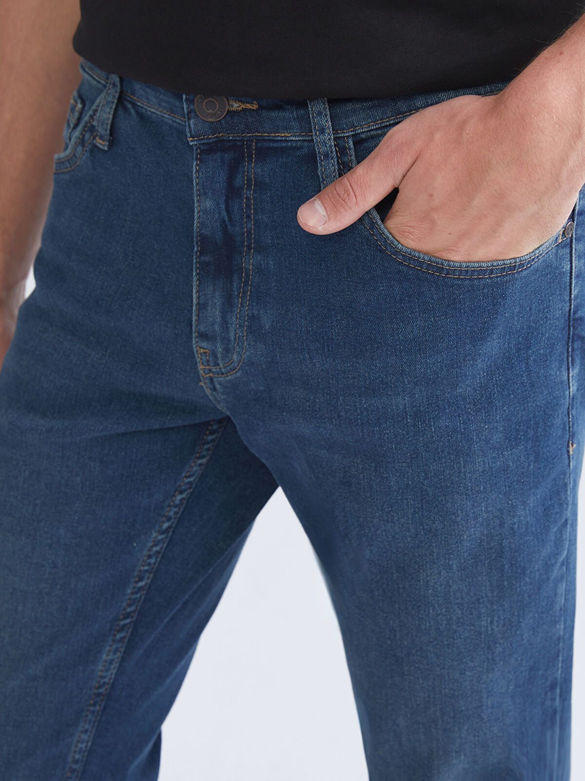 750 Slim Fit Men's Woven Jean Pantalon