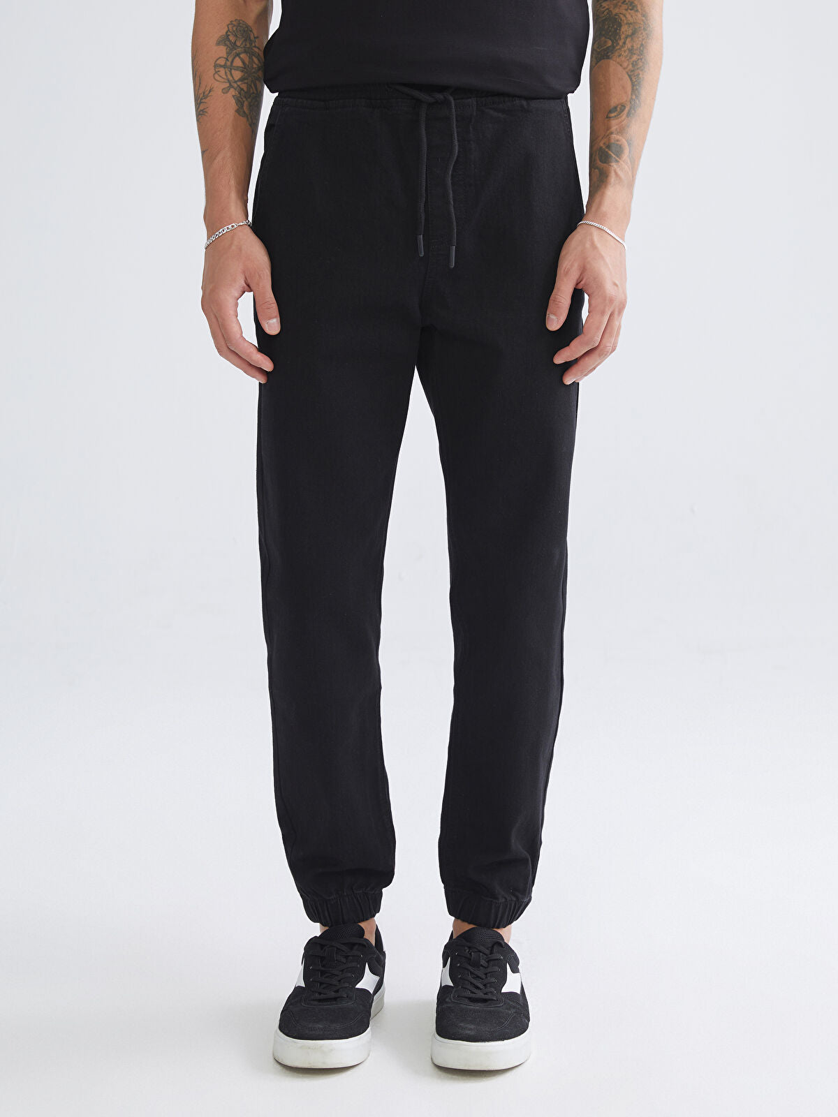 LCW Jeans Black 780 Jogger Men's Jean Pantalon Size with Special Offers, Installments and Cash on Delivery at LCW! Shop online now and have it delivered to your door! - W5BC35Z8-326