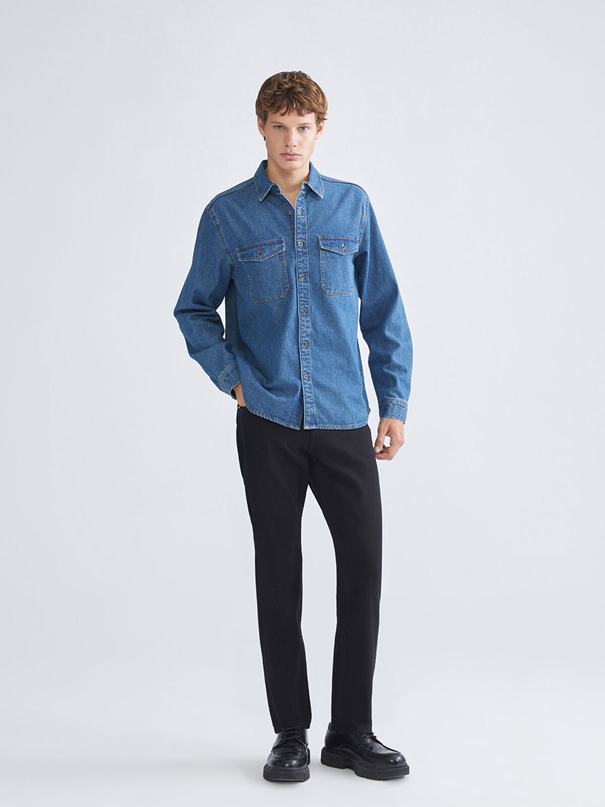 750 Slim Fit Men's Woven Jean Pantalon