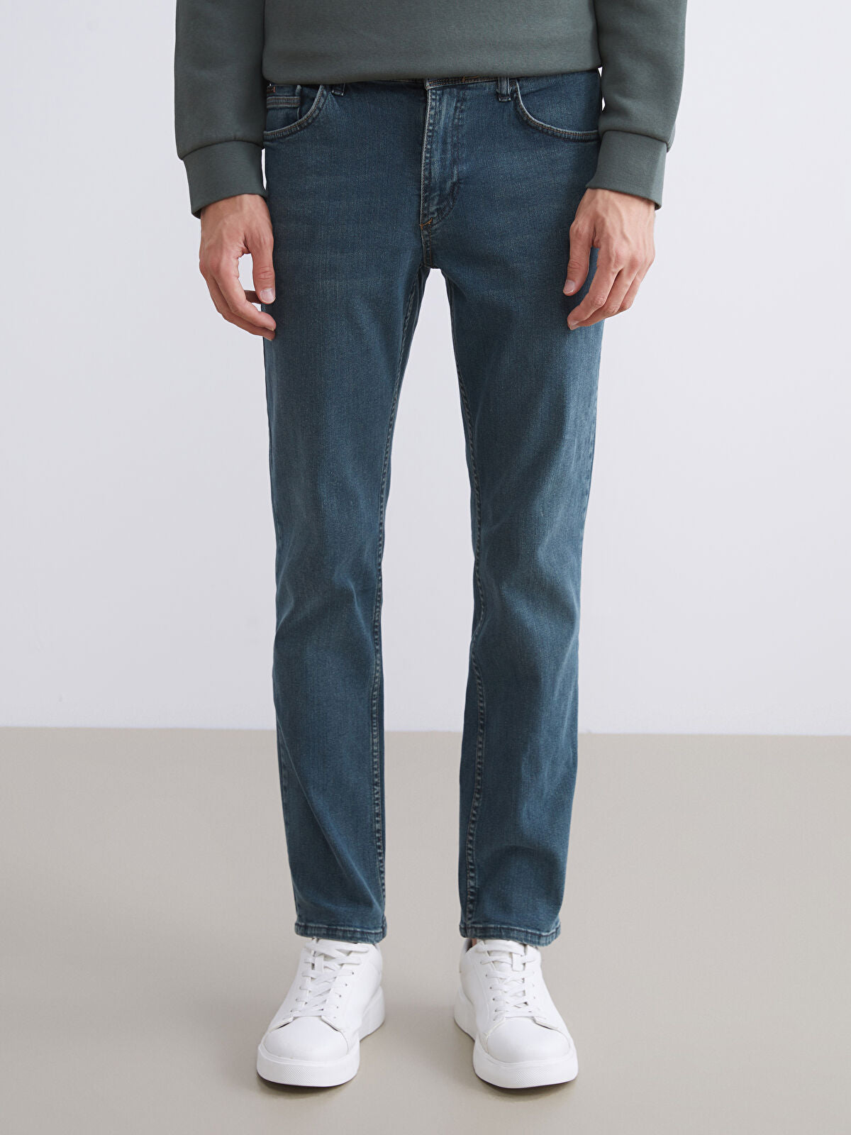 779 Regular Fit Men's Jean Pants