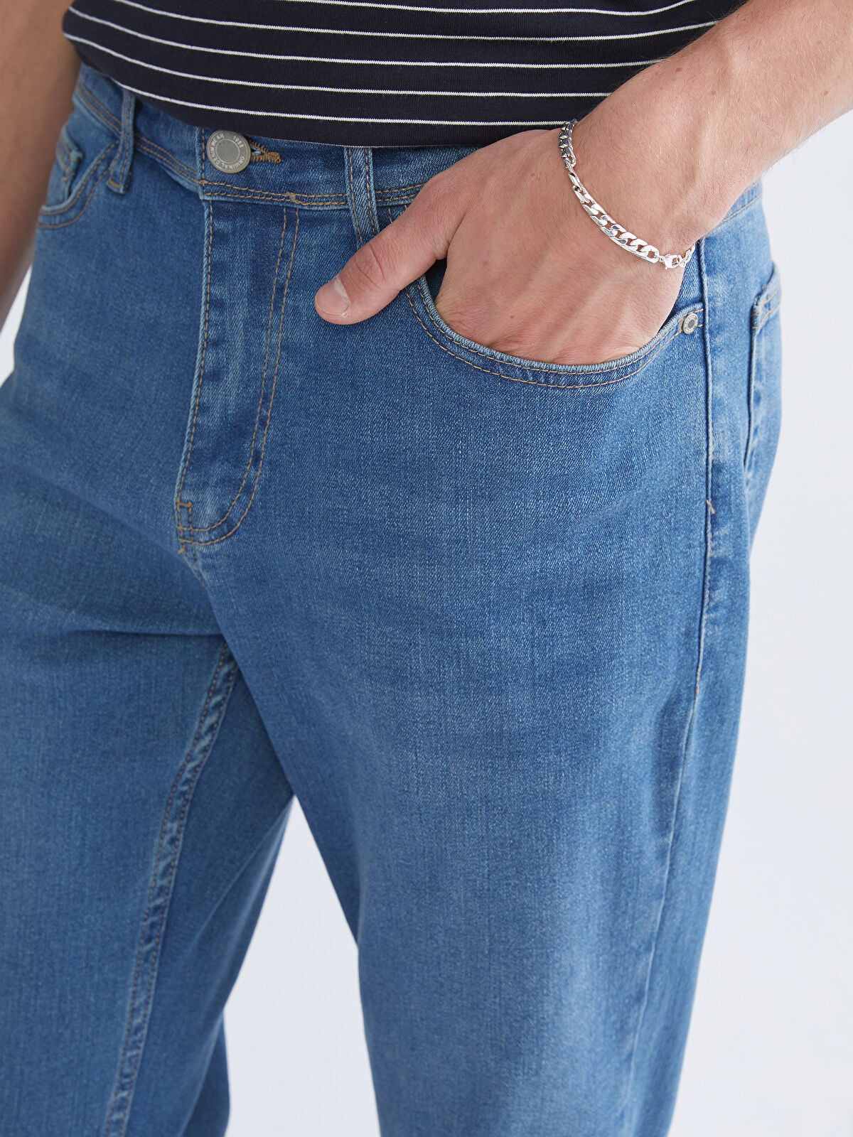 790 Comfort Fit Men Jeans Pants
