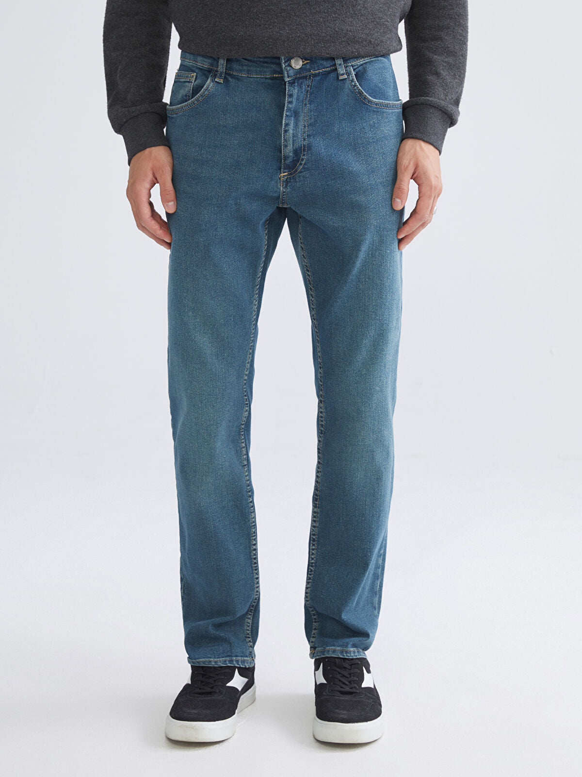 779 Regular Fit Men's Jean Pants