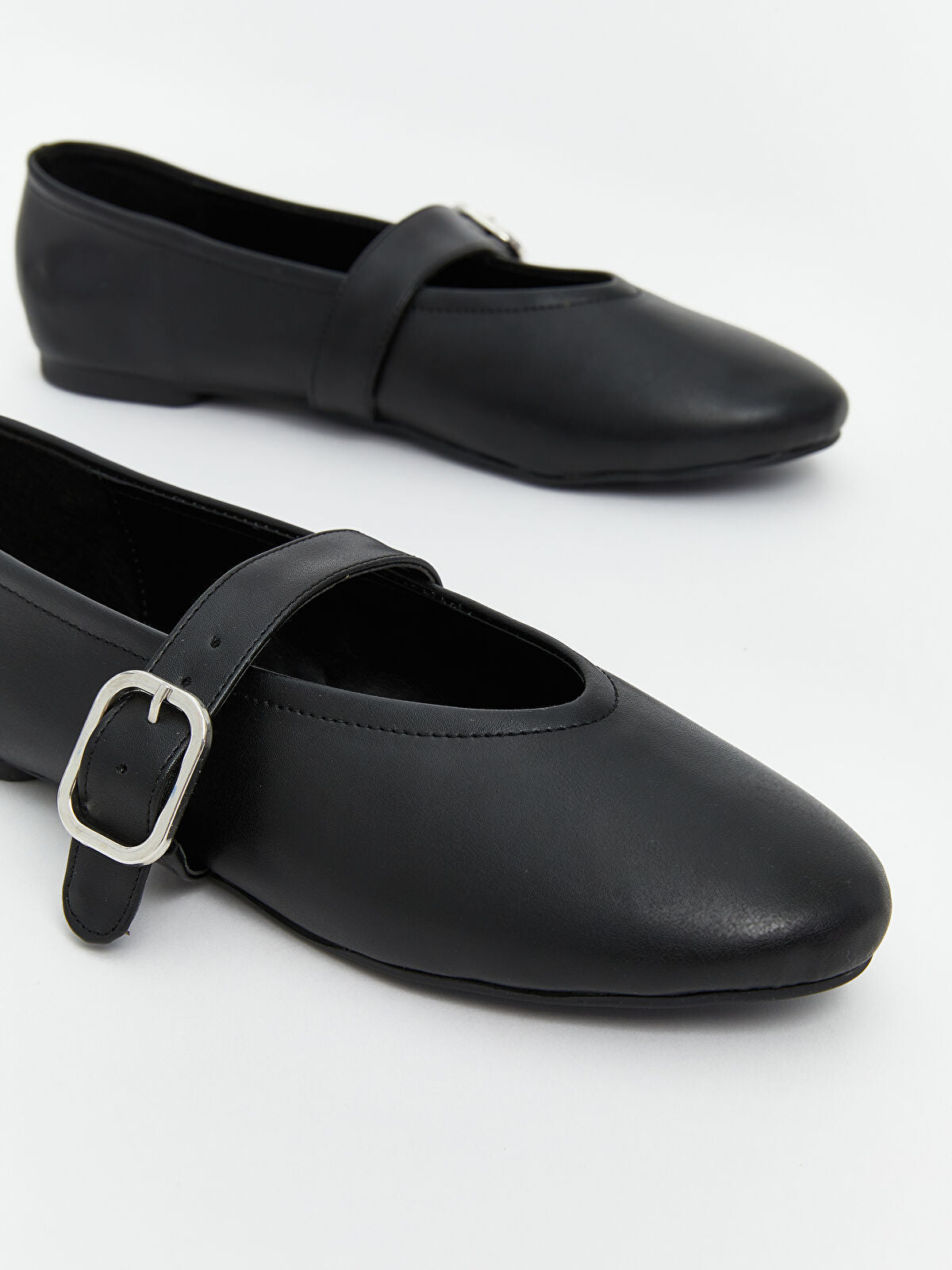 Leather-Look Woman Sandal
