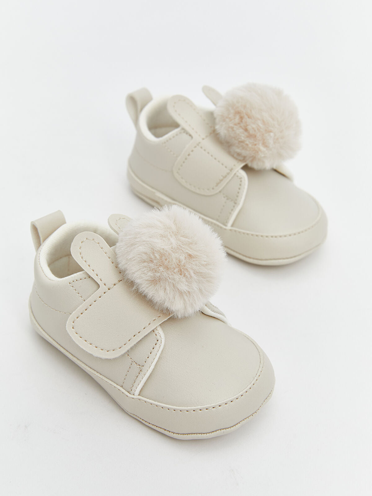 Ponpon Detailed Baby Toddler Pre-Walking Shoe for Girls