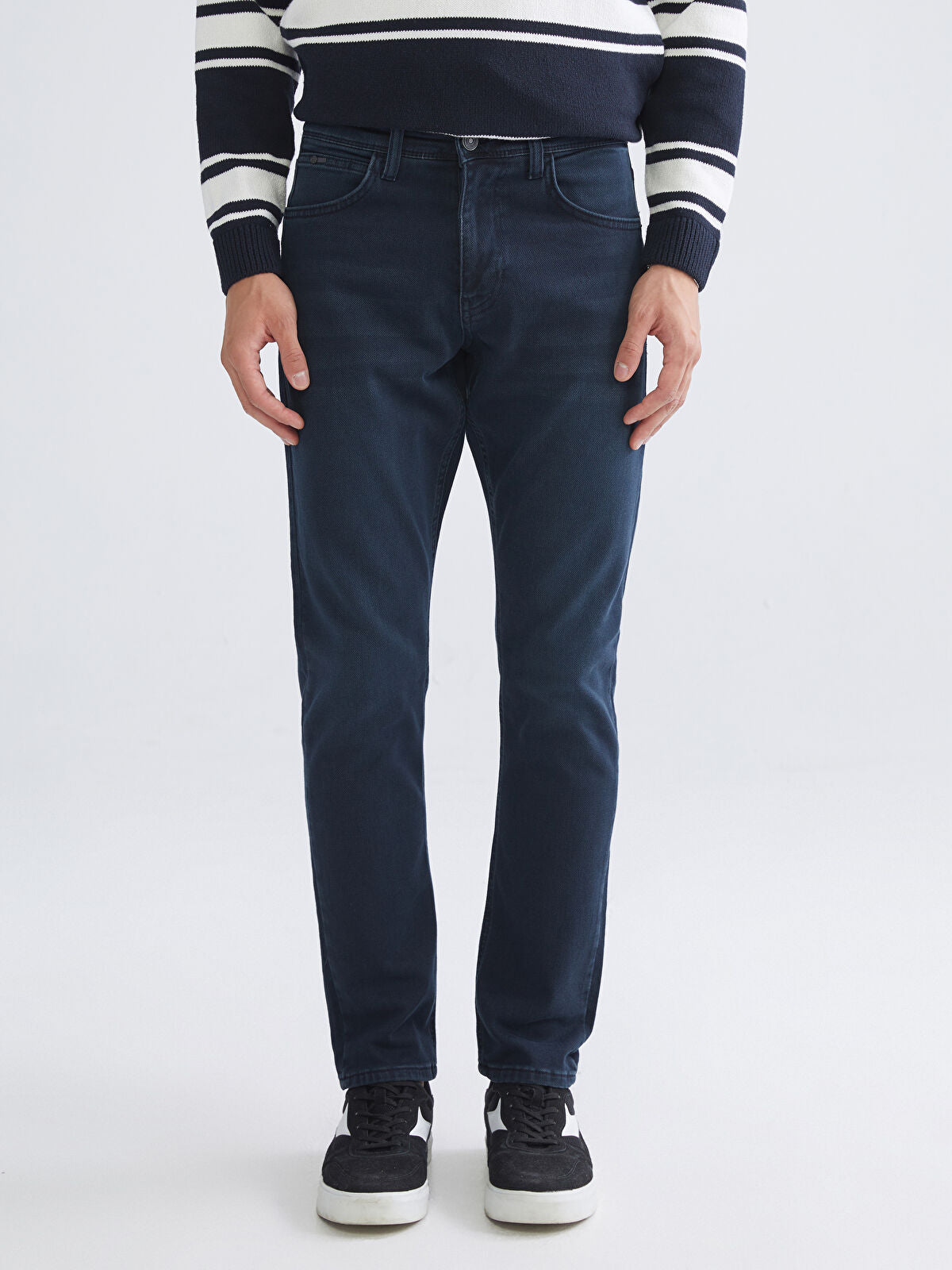 750 Slim Fit Men's Woven Jean Pantalon