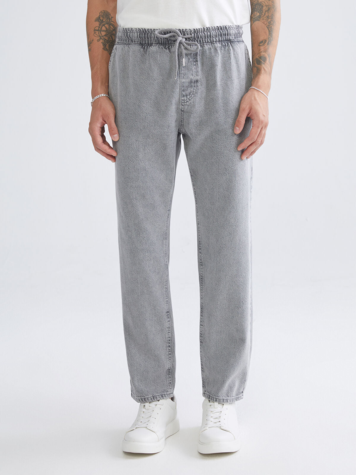 700 Men’s Straight Fit Jeans Pants
