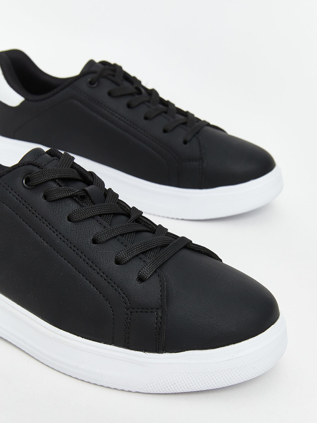 Leather-Look Men's Sport Shoes