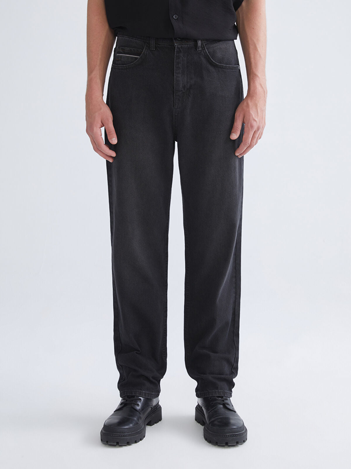 750 Slim Fit Men's Woven Jean Pantalon