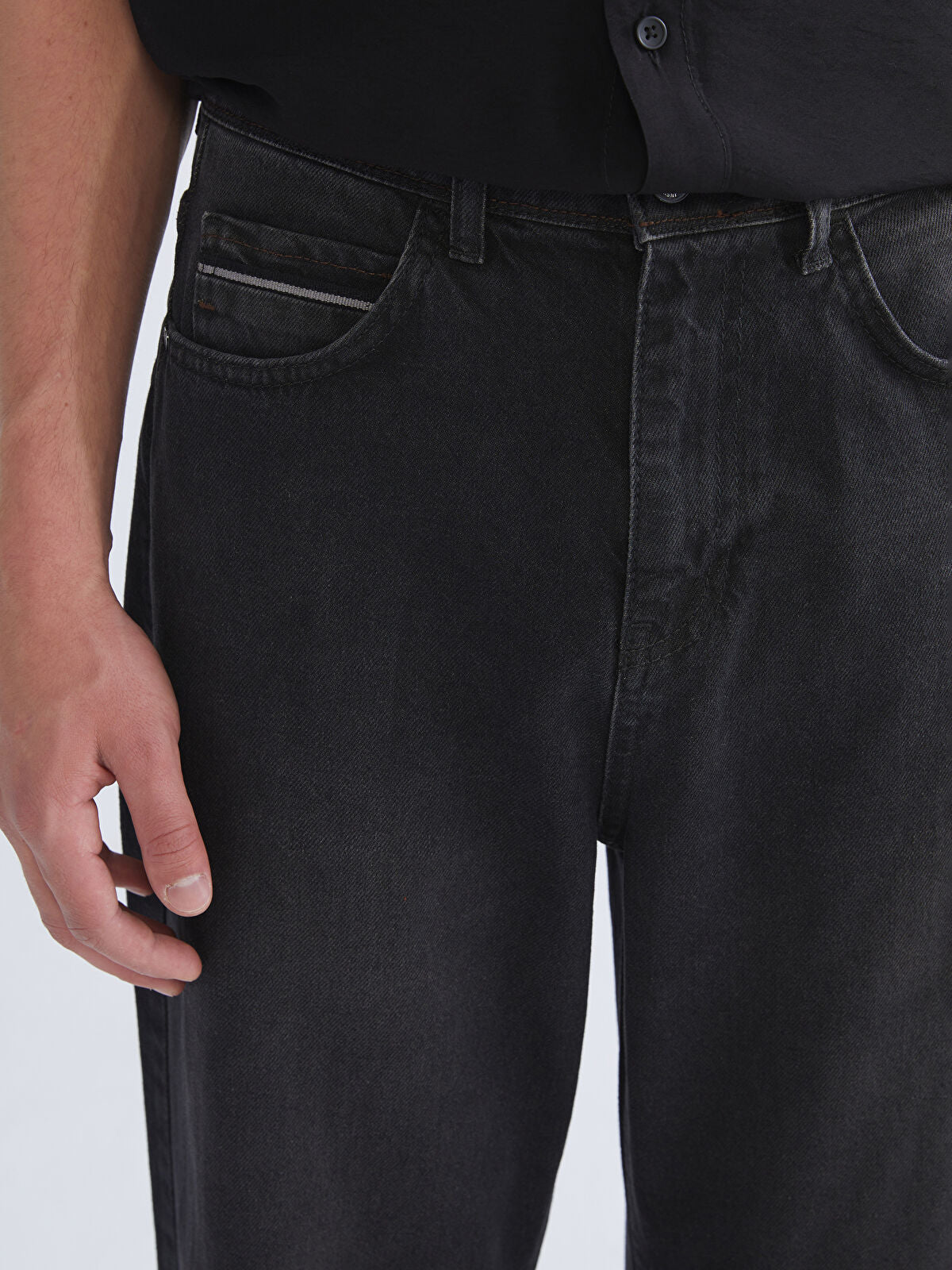 750 Slim Fit Men's Woven Jean Pantalon