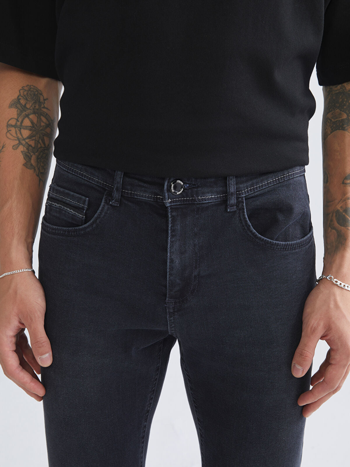 750 Slim Fit Men's Woven Jean Pantalon