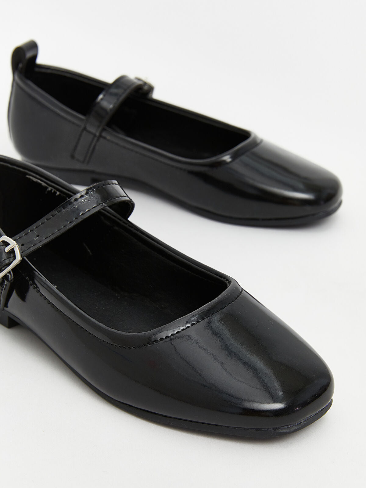 Shiny Appearance Girl Child Baby Shoe