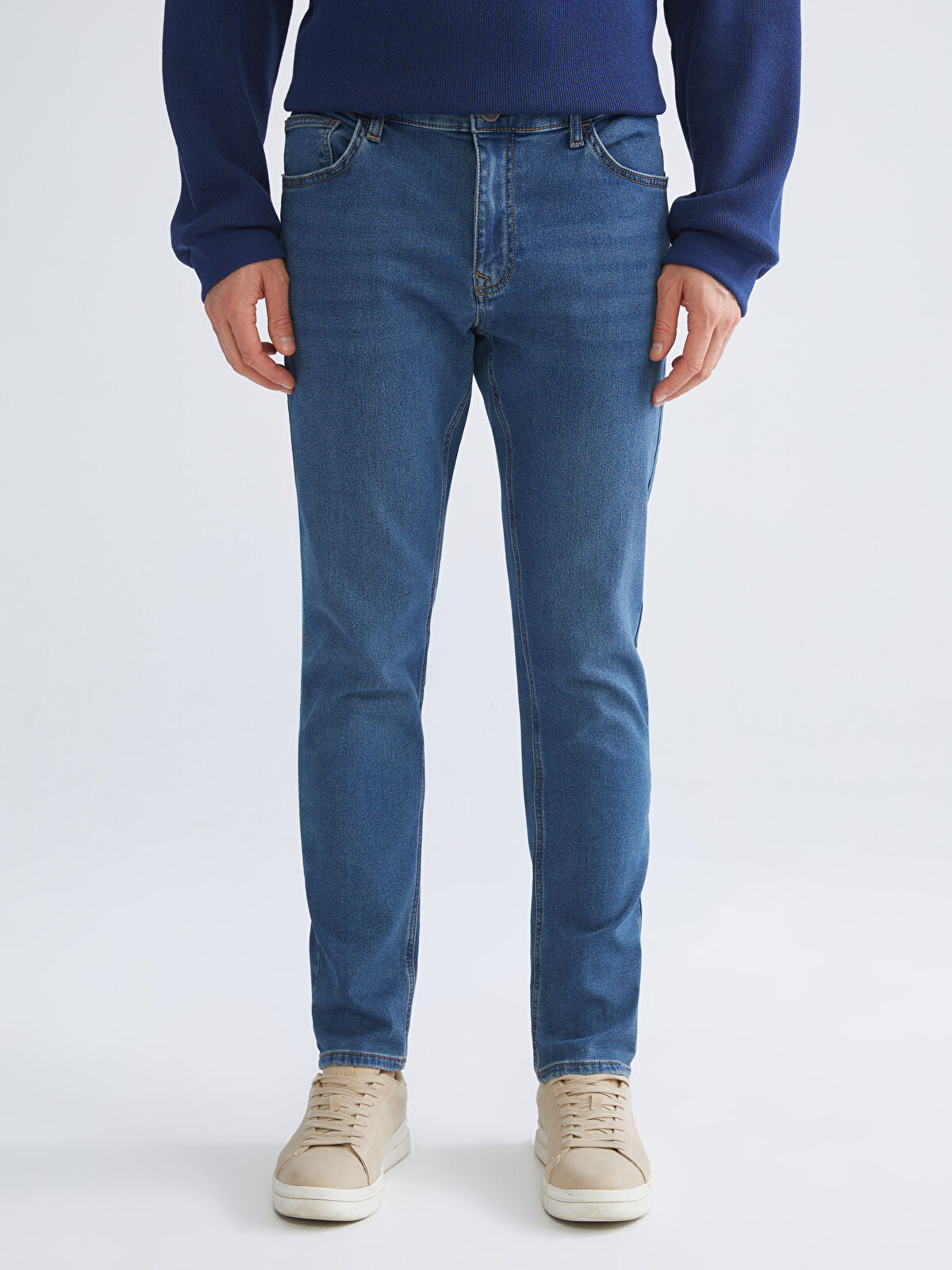 750 Slim Fit Men's Woven Jean Pantalon
