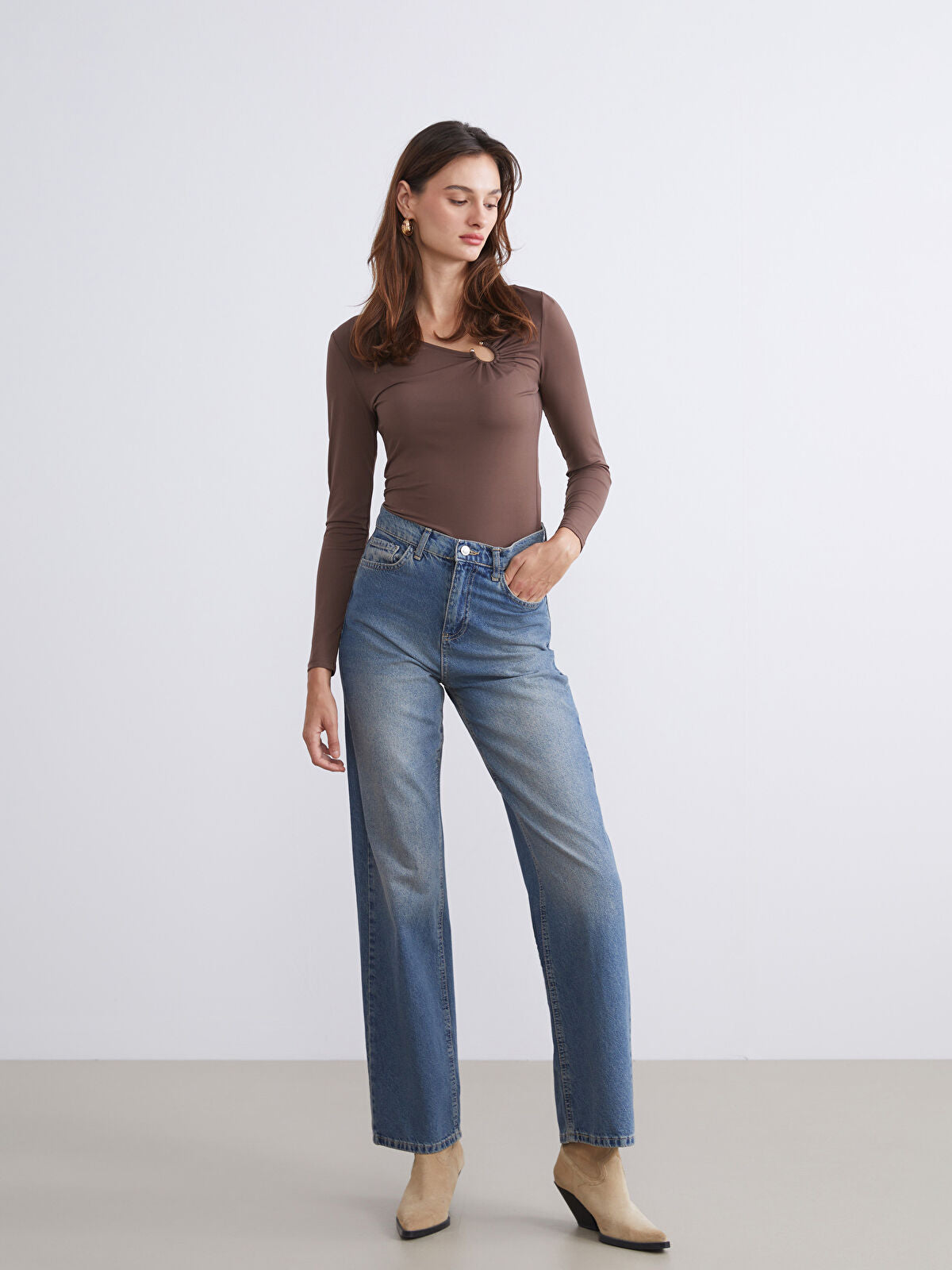Straight Fit Women's Jeans Pants
