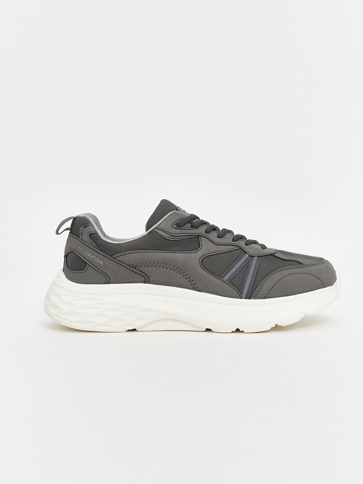 Slip-On Elaborate Men's Sports Shoe