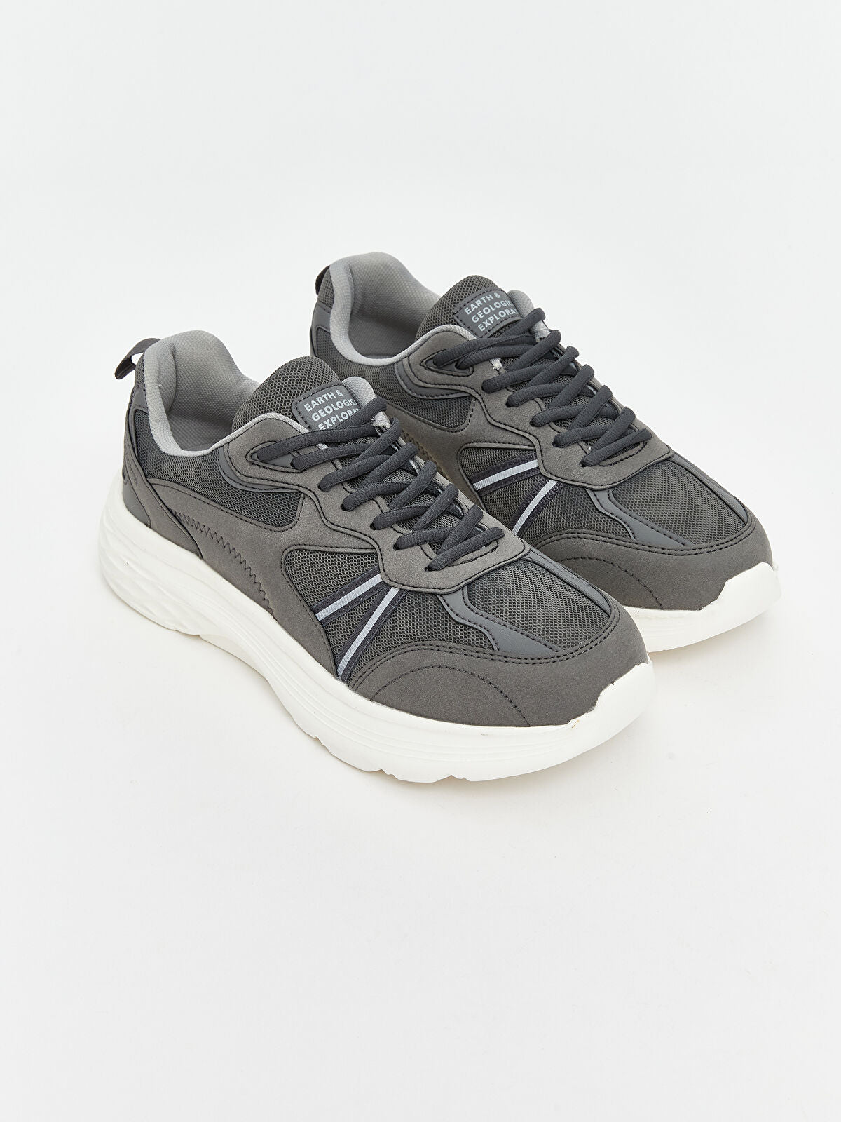 Slip-On Elaborate Men's Sports Shoe