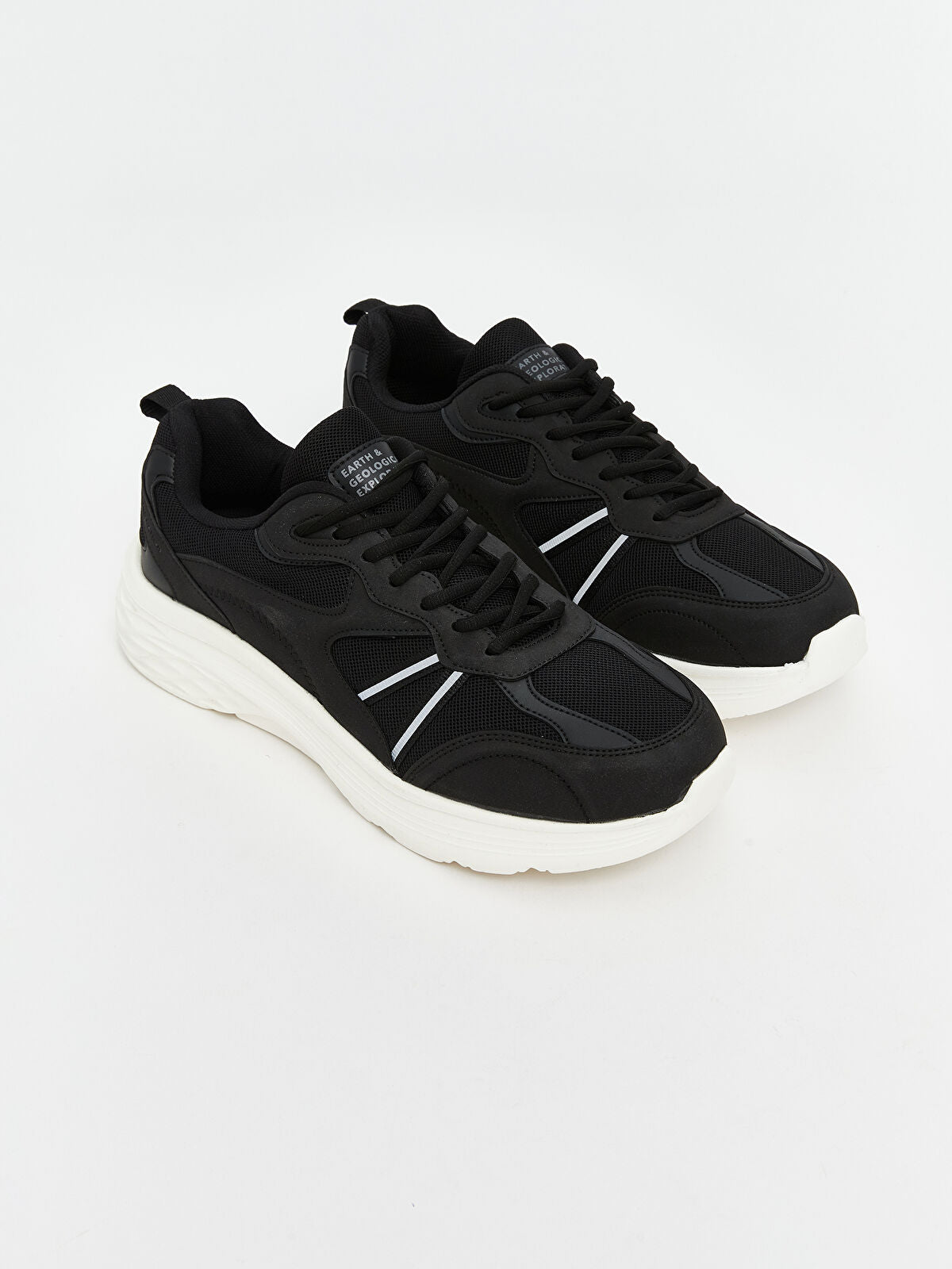 Slip-On Elaborate Men's Sports Shoe