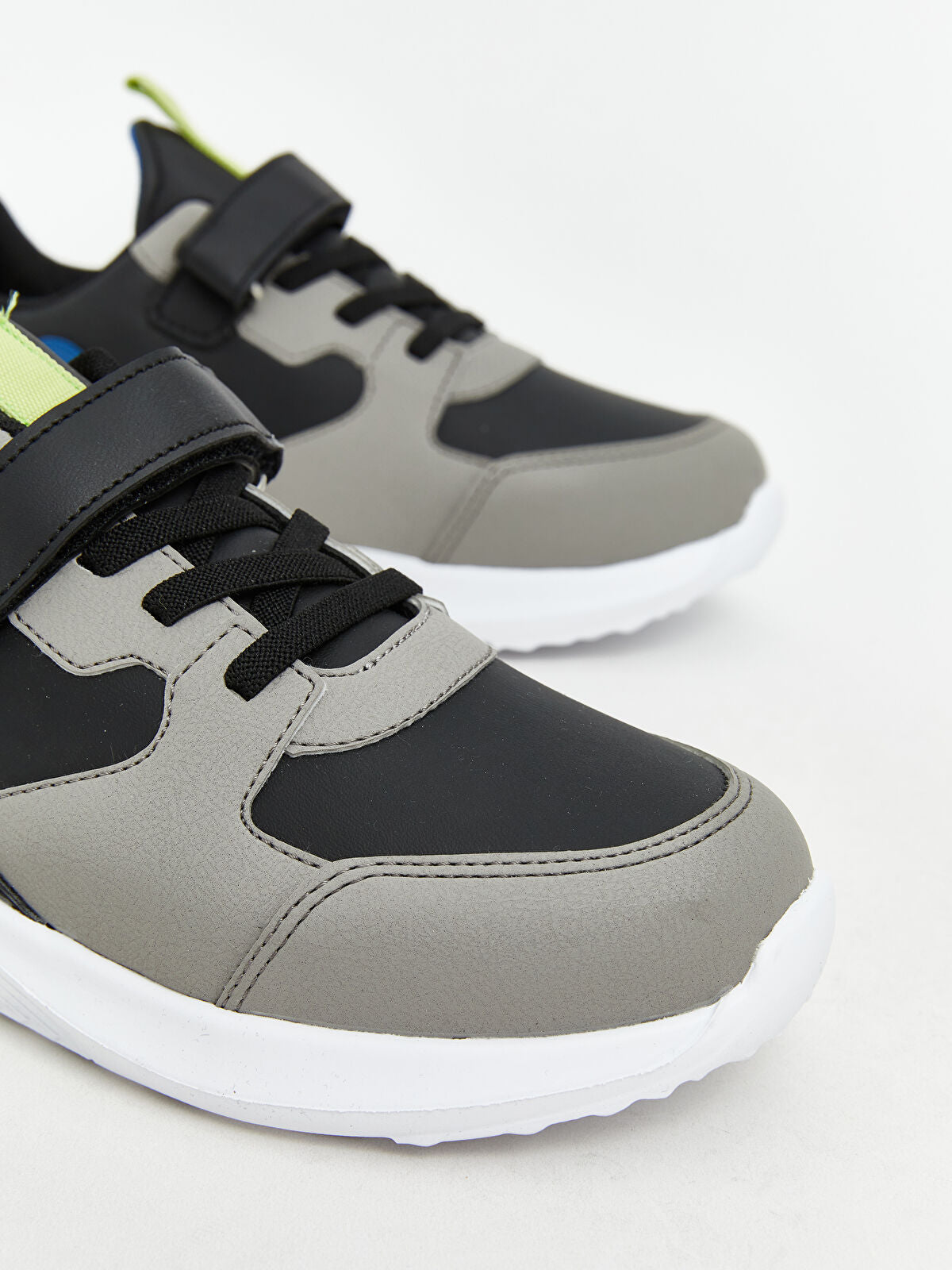 Scuff-Resistant Children's Sport Sneakers for Boys