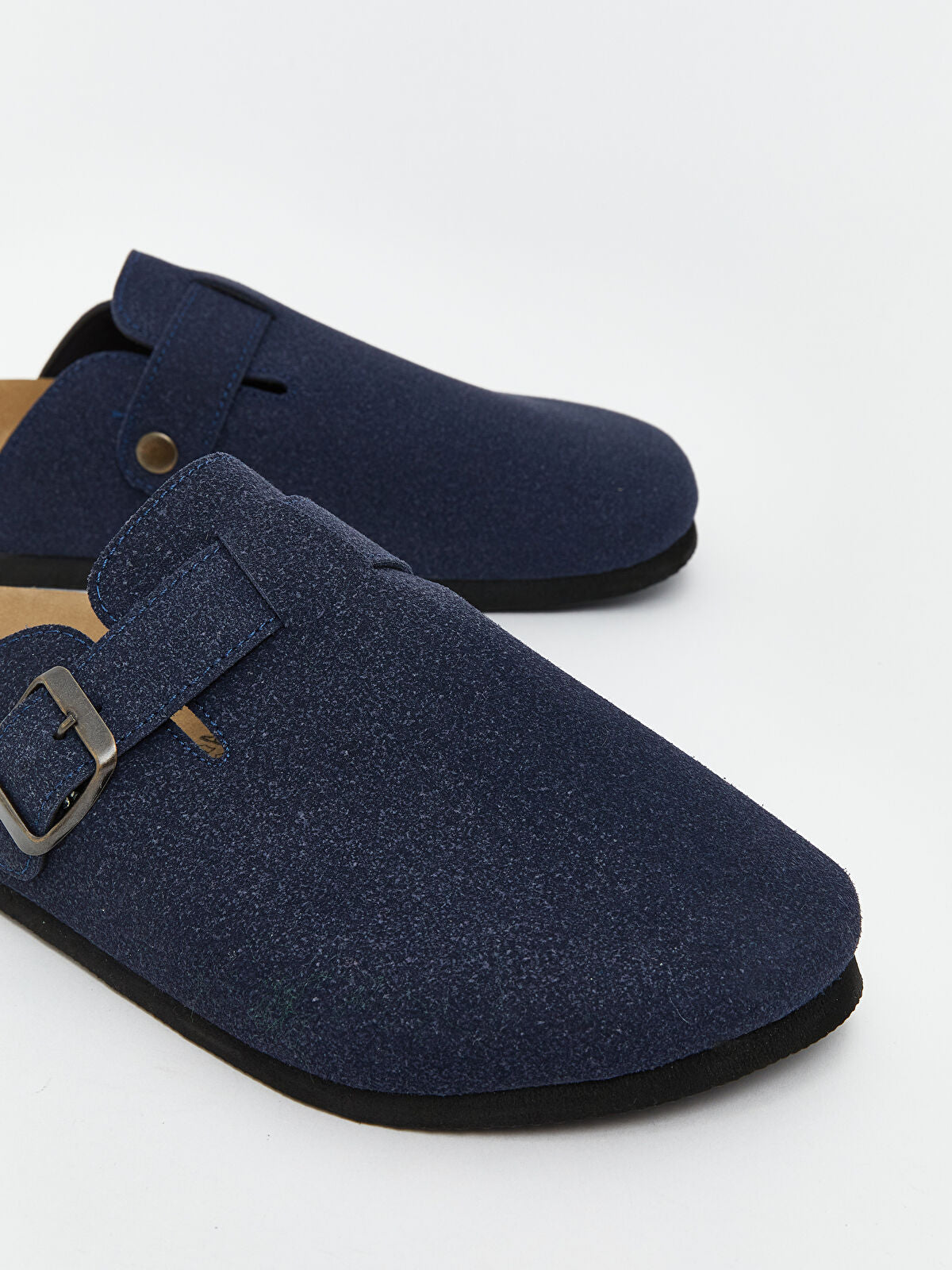 Slip-On Looking Men's Slipper
