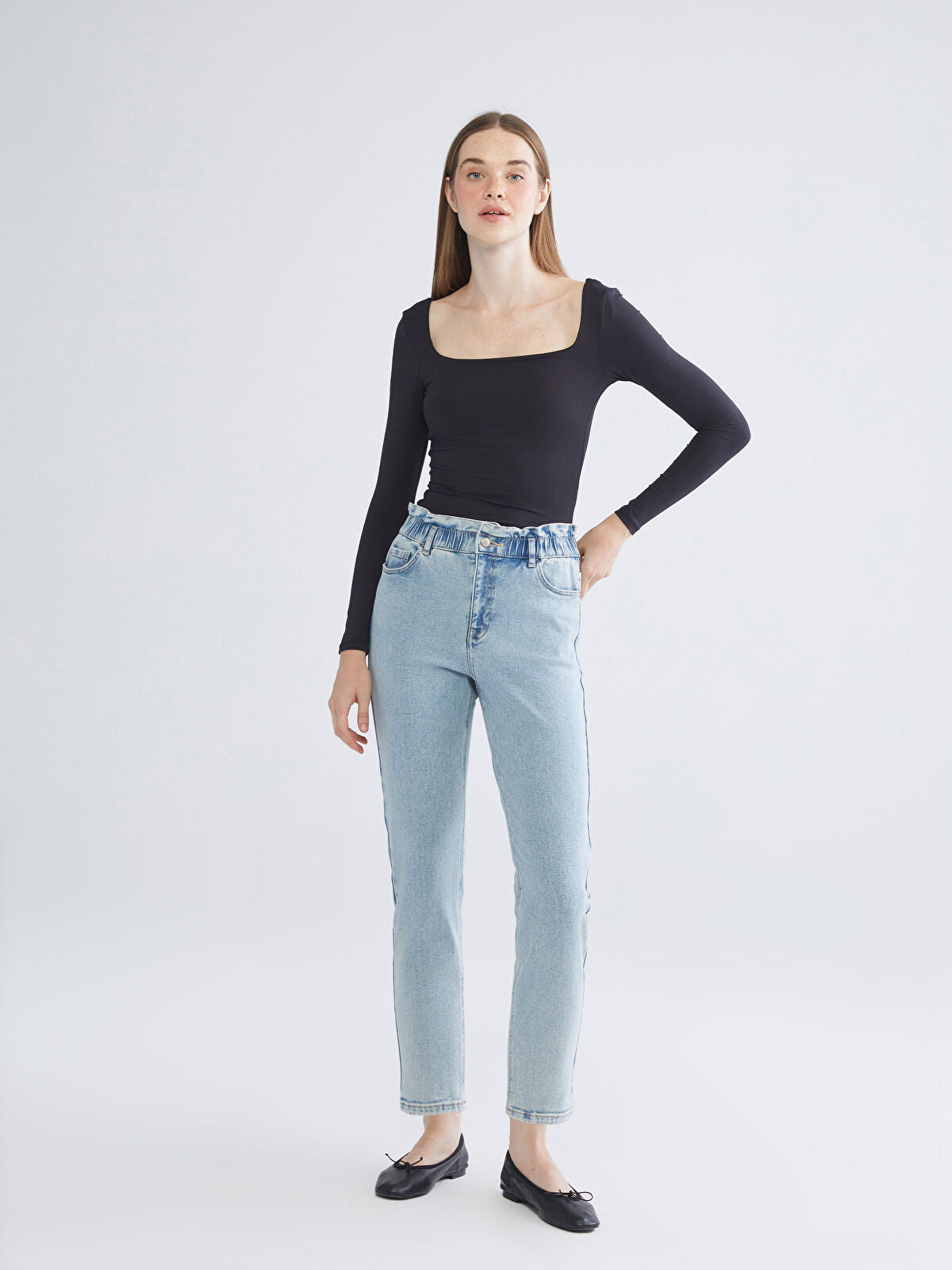 Straight Waistband Elastic Slouchy Fit Women's Jeans